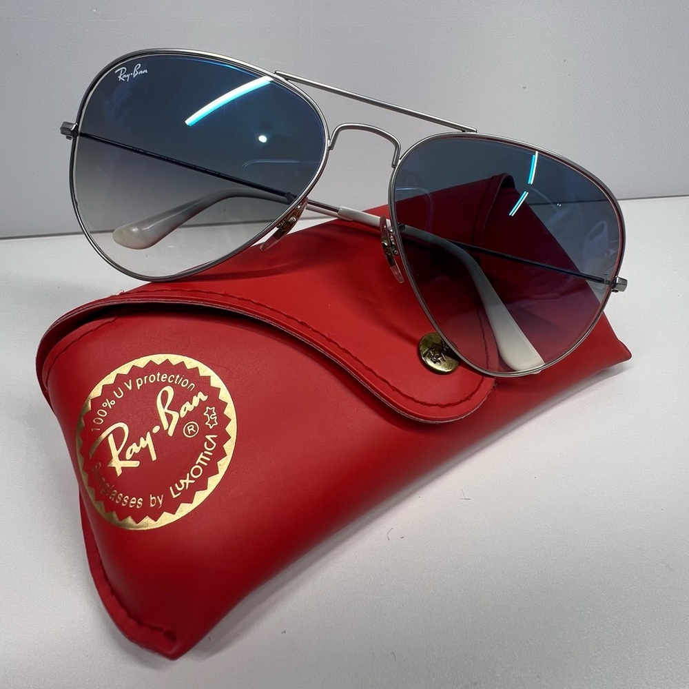 Ray-Ban Silver Aviator Sunglasses with Blue Lenses and Red Case